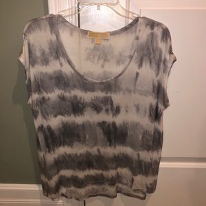 HP!!🎉 Michael Kors shirt